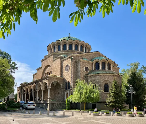 Катедрален храм Света Неделя